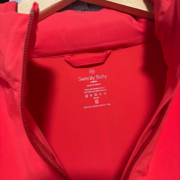 Sweaty Betty Fast Track Full Zip Through  Pentas Red Hoodie Running Jacket NWOT - Picture 11 of 12